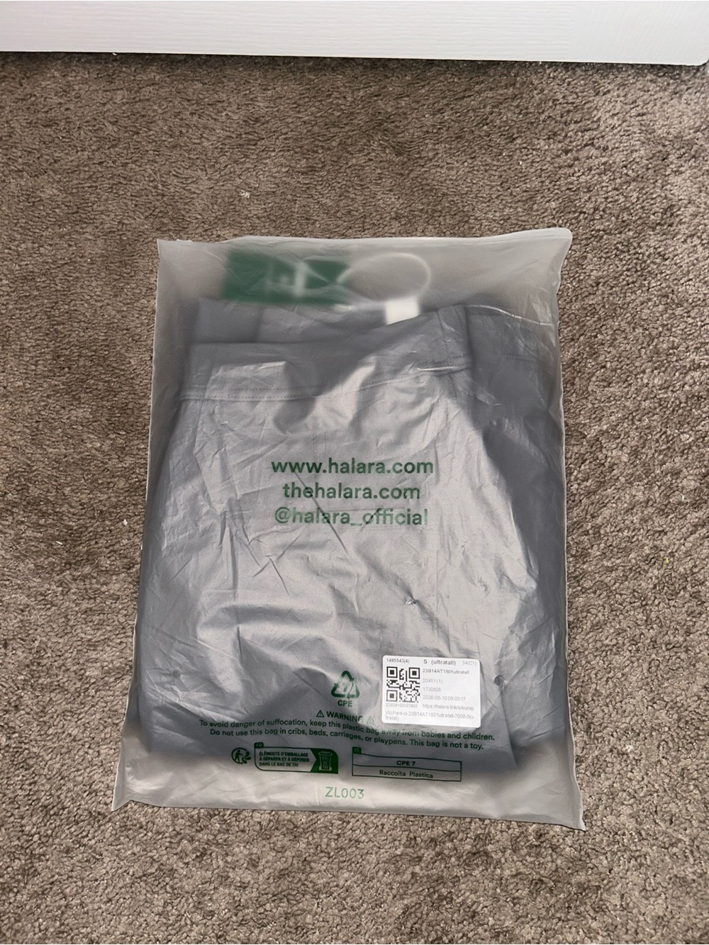 NWT HALARA DayStretch High Waisted Straight Leg Pants
